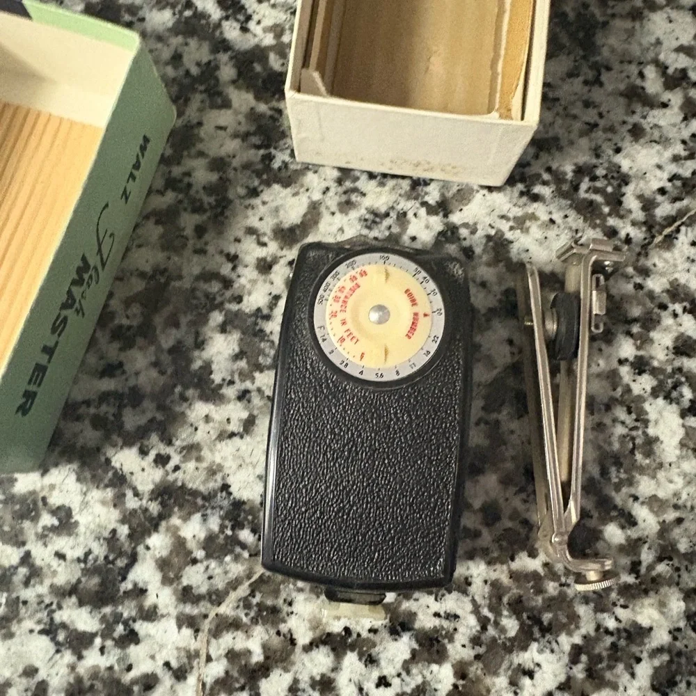 Vintage Walz Flashmaster Folding Flash Unit